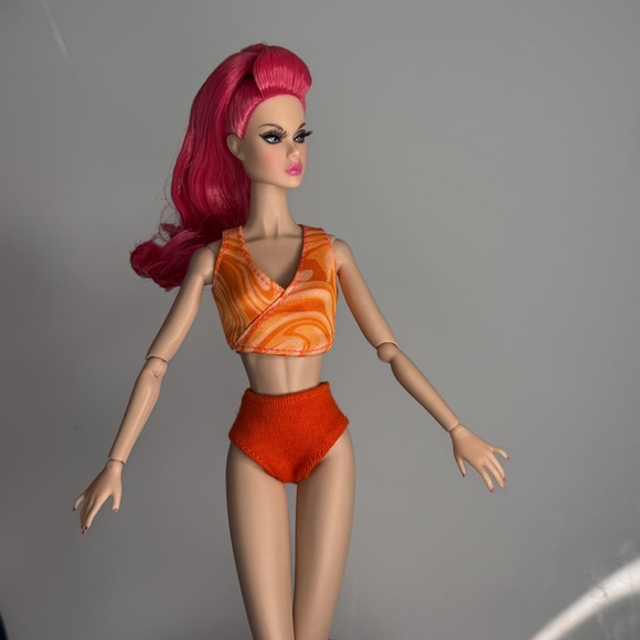 Integrity Toys Poppy Parker Glamour Pink W Club FR Fashion Doll IT Jointed - Picture 13 of 14